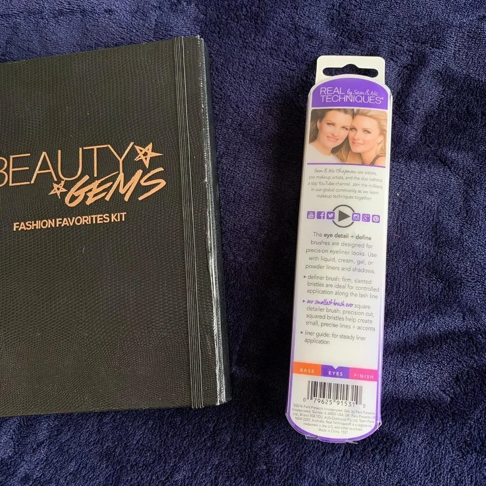 Beauty Gems Fashion Favorites Eyeshadow Pallete